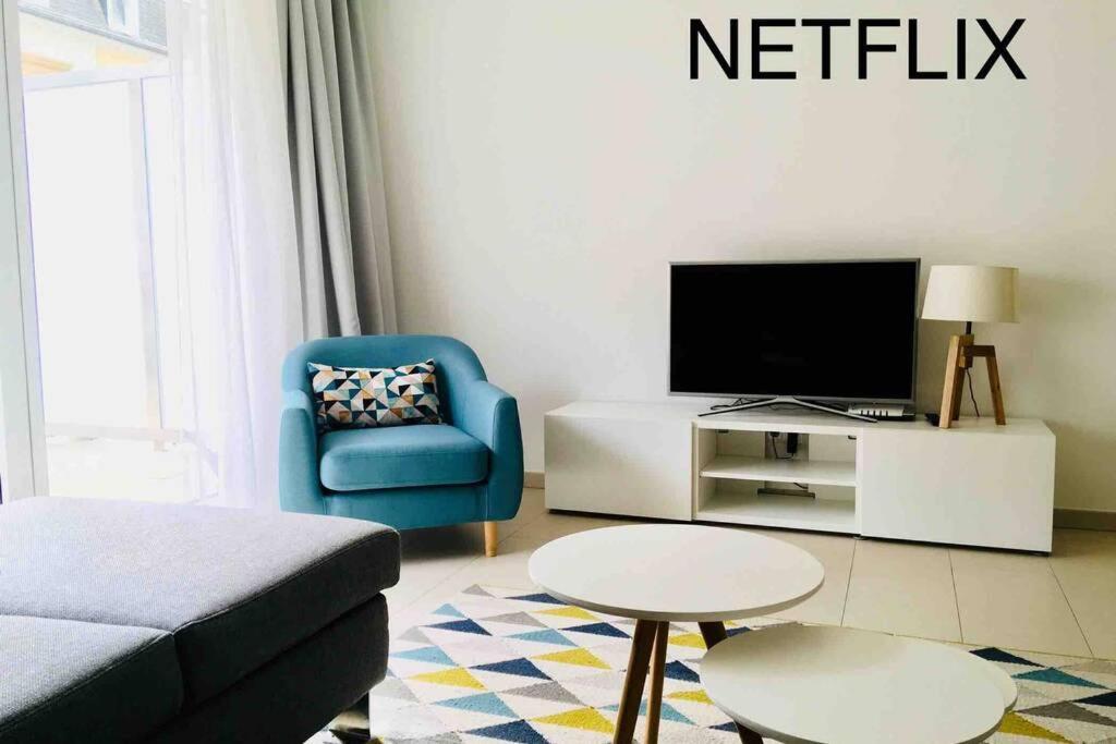 Large Family Retro Flat In City Center- Large Terrace & Garden View, Free Parking Люксембург Экстерьер фото